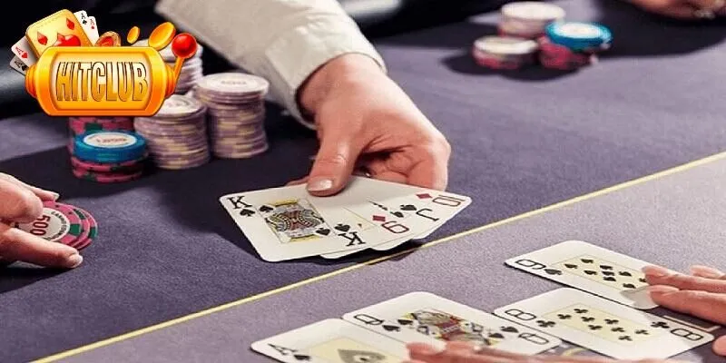 Các thể loại poker và cách chia bài tương ứng